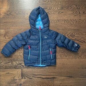 LL Bean Navy Hooded Puffer Jacket with Red Accents, 650 fill.